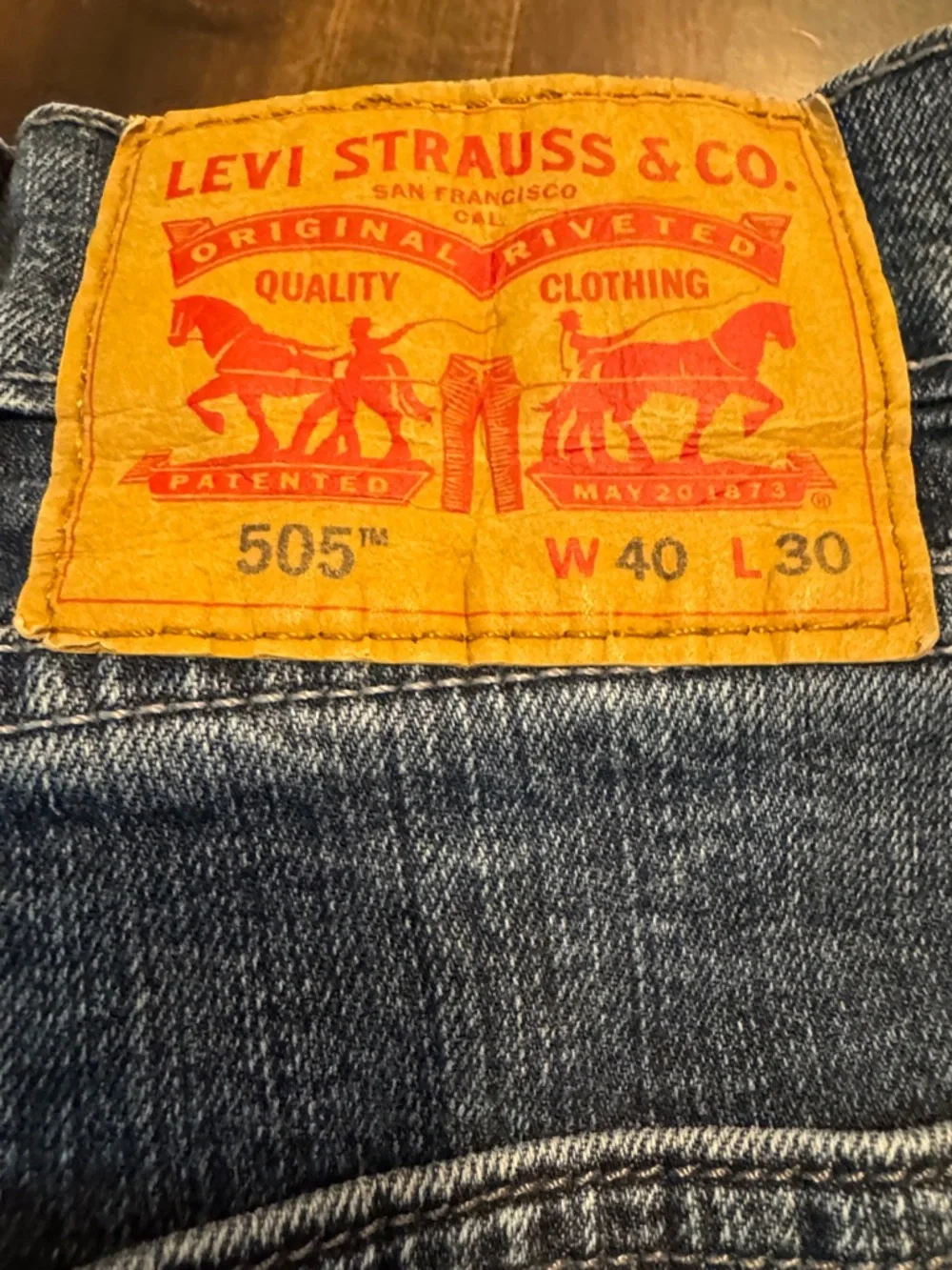 Levi's 505 Men's Faded Blue Straight Jeans Size 40X30